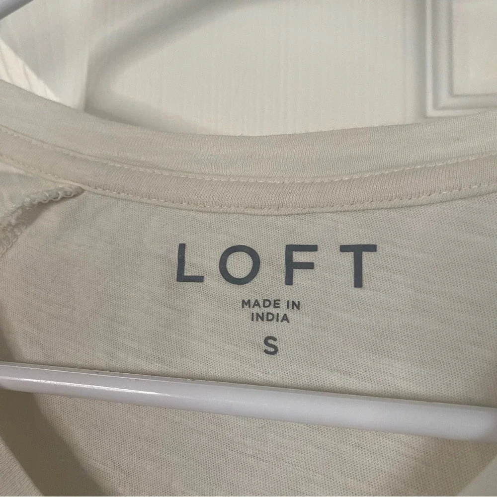 LOFT Womens Small Cream Embroidered Flower Cold Shoulder Top Spring Casual Top‎